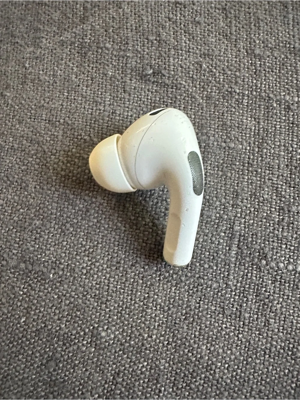 Left Replacement AirPod - AirPods Pro (2nd Generation) - Limited Usage